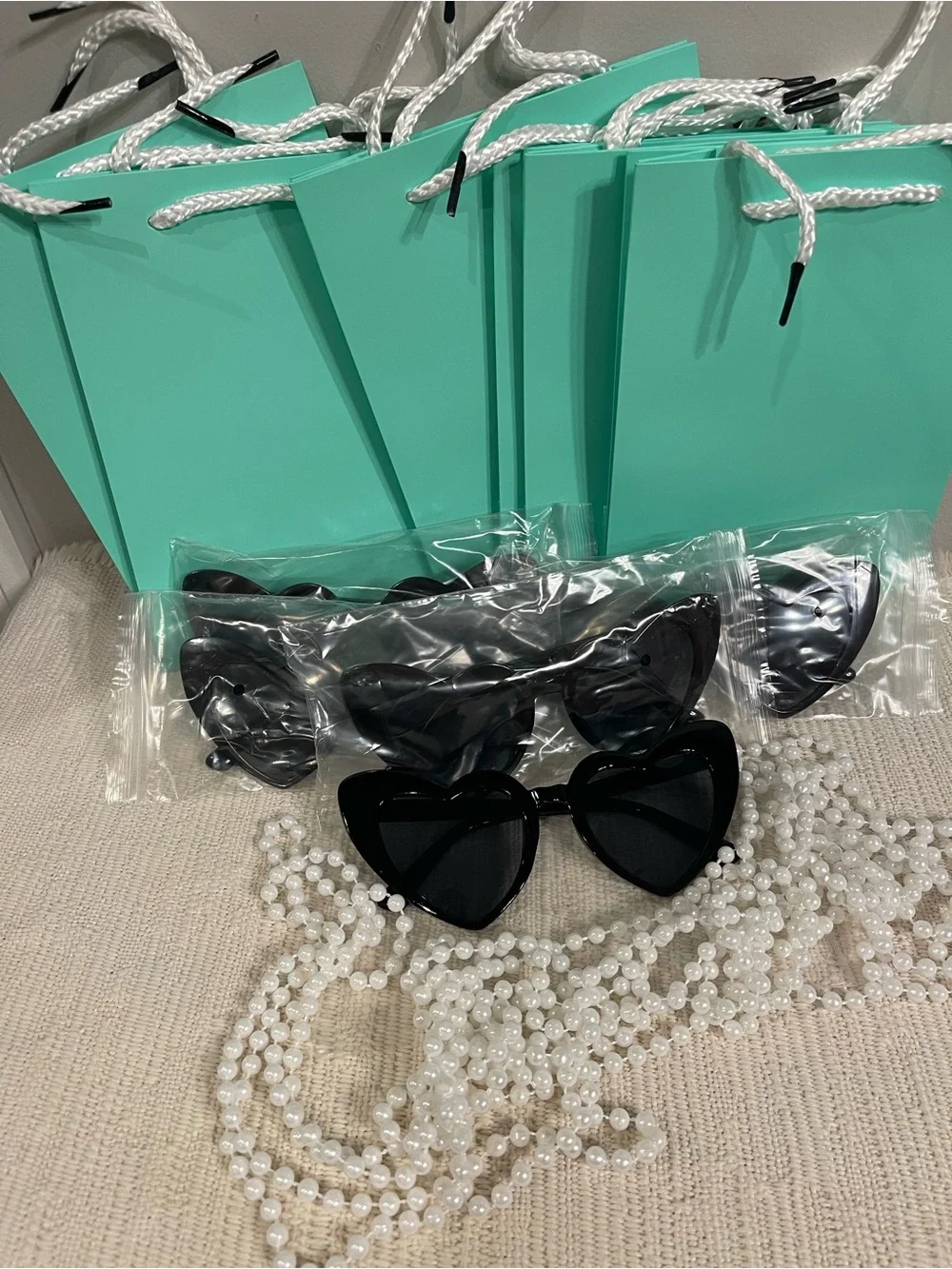 NEW Party Favor Gift Bag Set of 6 Breakfast at Tiffany’s 🌺